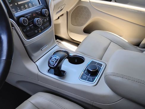 Used 2014 Jeep Grand Cherokee Limited AWD/4WD image 20