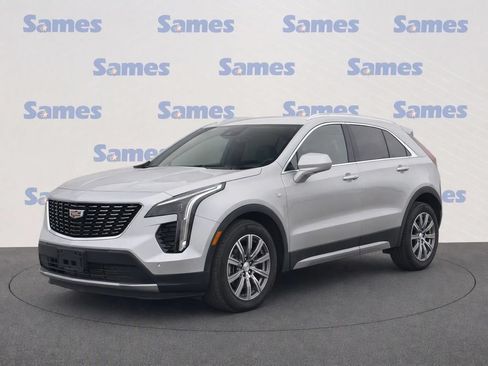 Used 2020 Cadillac XT4 Premium Luxury FWD image 2