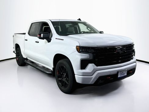 Used 2025 Chevrolet Silverado 1500 RST w/ Redline Edition AWD/4WD image 3