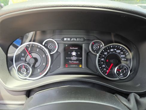Certified 2025 RAM 3500 Tradesman AWD/4WD image 31