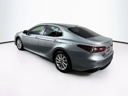 Used 2024 Toyota Camry LE FWD image 4
