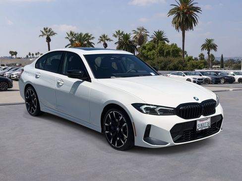 Used 2025 BMW 330i Sedan w/ M Sport Package RWD image 3