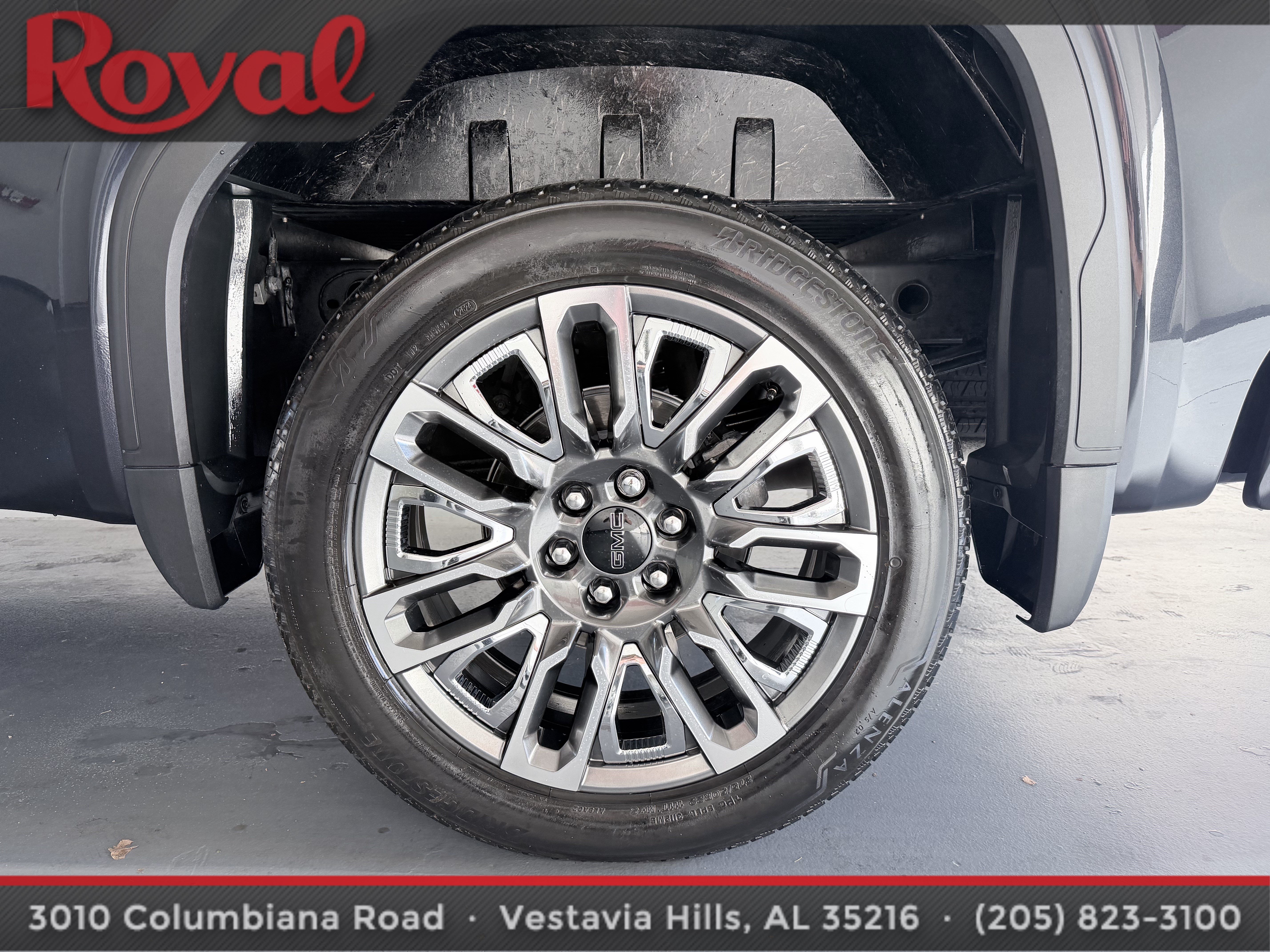 Used 2024 GMC Sierra 1500 Denali Ultimate AWD/4WD image 9