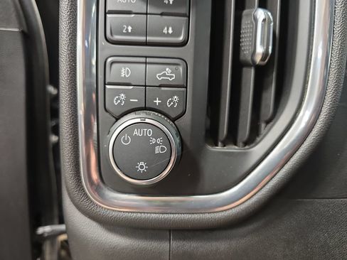 Used 2019 Chevrolet Silverado 1500 RST AWD/4WD image 26