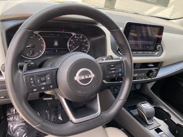 Used 2024 Nissan Rogue SV w/ SV Premium Package AWD/4WD image 12