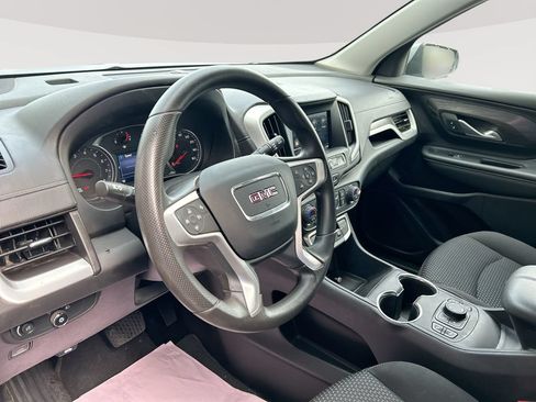 Used 2024 GMC Terrain SLE AWD/4WD image 10