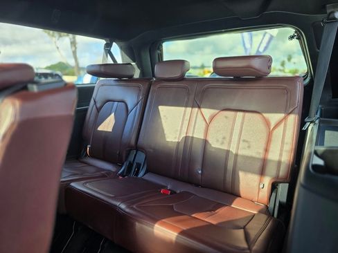 Used 2024 Ford Expedition Max Limited image 15