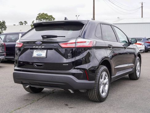 New 2024 Ford Edge SE AWD/4WD image 8