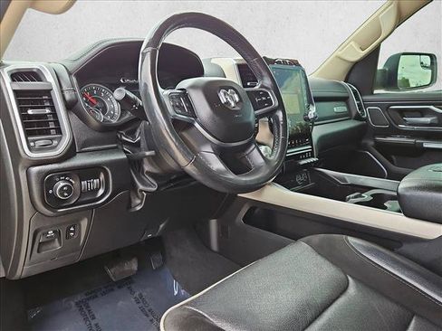 Used 2019 RAM 1500 Laramie AWD/4WD image 9
