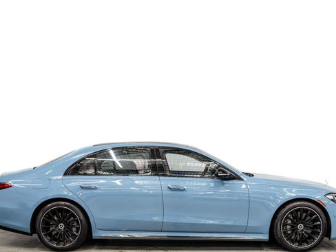 Used 2023 Mercedes-Benz S 580 4MATIC Sedan image 2
