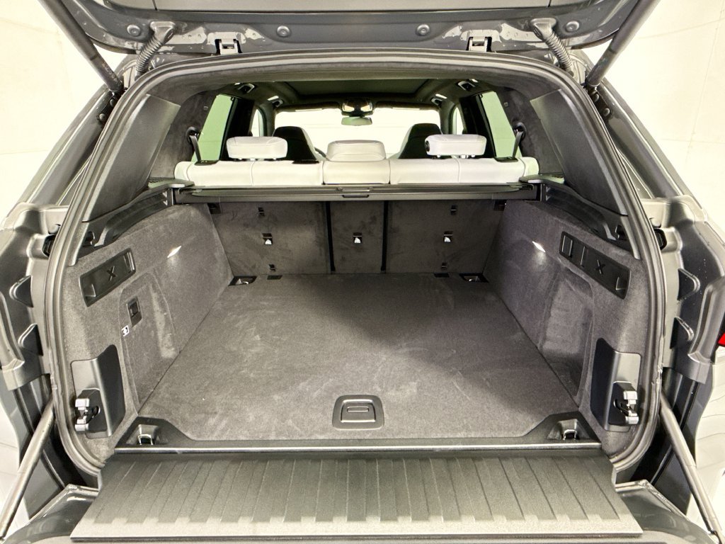 New 2026 BMW X5 M Competition w/ Executive Package AWD/4WD image 27
