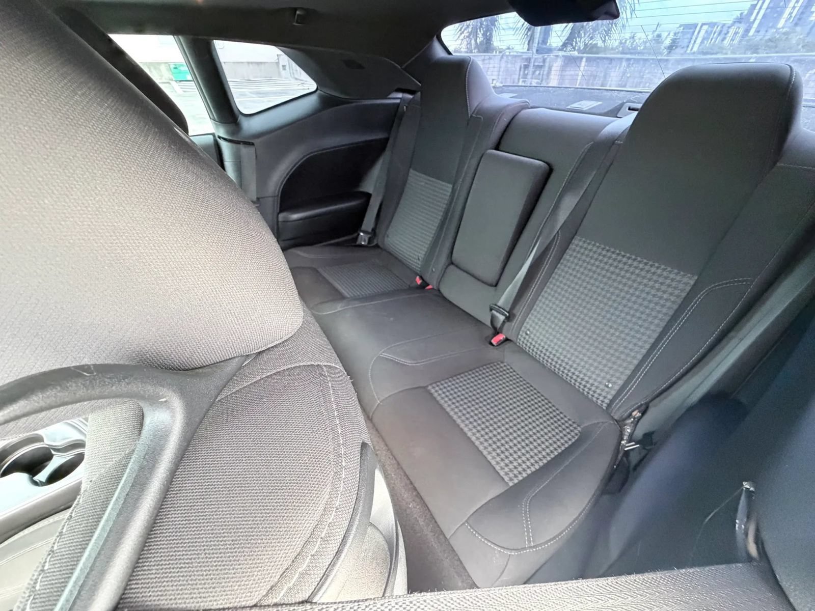 Used 2018 Dodge Challenger R/T w/ Driver Convenience Group RWD image 30