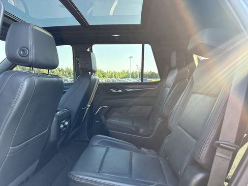 Used 2021 GMC Yukon Denali w/ Denali Premium Package AWD/4WD image 15