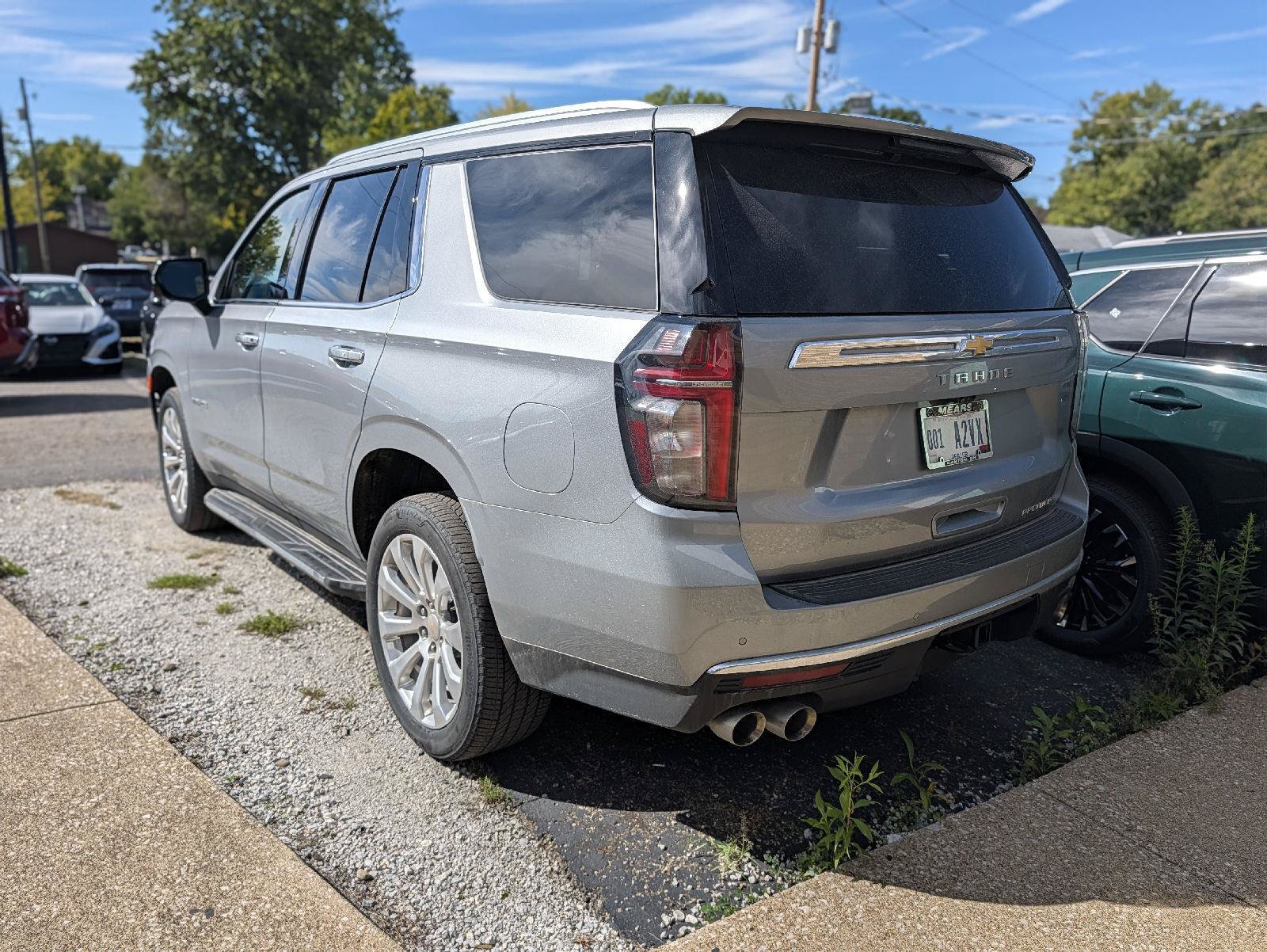 Used 2024 Chevrolet Tahoe Premier w/ Premium Package AWD/4WD image 9
