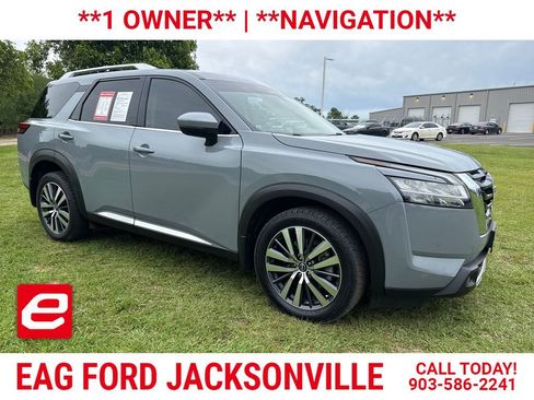 Used 2022 Nissan Pathfinder Platinum w/ Cargo Package FWD image 1