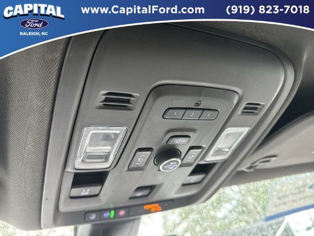 Used 2021 GMC Yukon SLT w/ SLT Premium Package AWD/4WD image 33