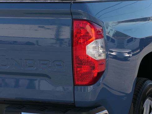 Used 2021 Toyota Tundra SR5 w/ SR5 Upgrade Package image 5