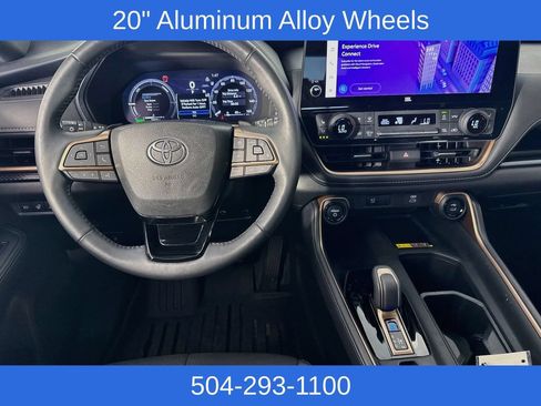 Used 2024 Toyota Grand Highlander AWD Hybrid image 25