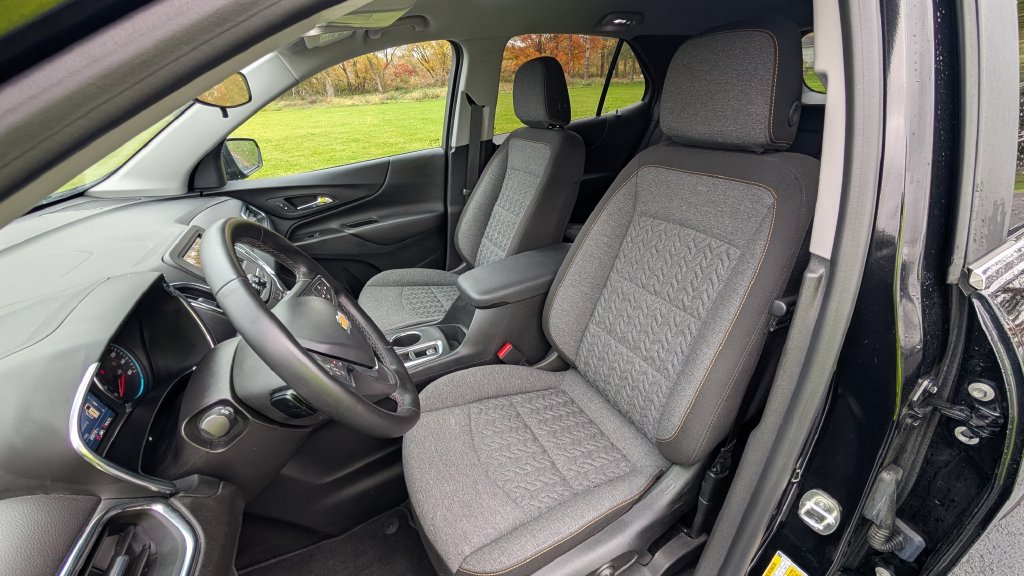 Used 2024 Chevrolet Equinox LT AWD/4WD image 13
