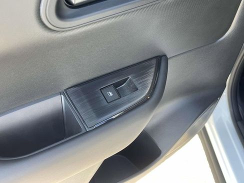 Used 2025 Nissan Rogue S image 11