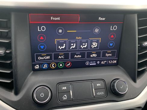 Used 2021 GMC Acadia SLT w/ Premium Package AWD/4WD image 18