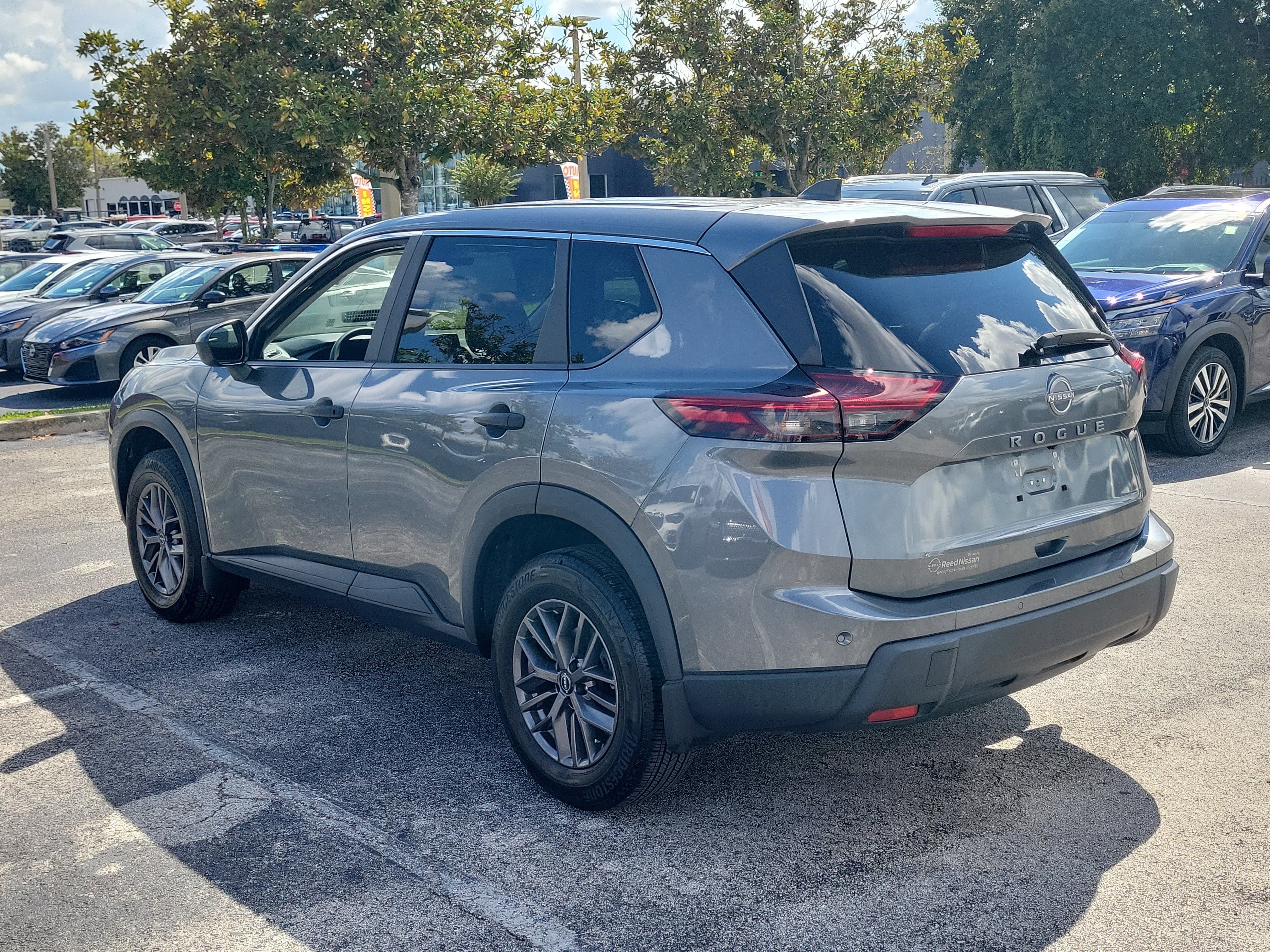 Certified 2024 Nissan Rogue S FWD image 7