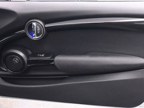 Used 2018 MINI Cooper S image 14