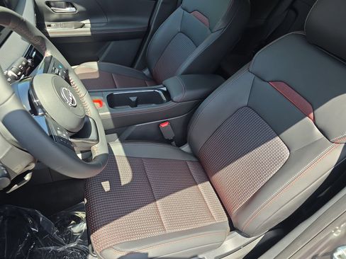 New 2026 Nissan Kicks SR FWD image 14