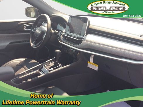 New 2025 Jeep Compass Latitude image 27