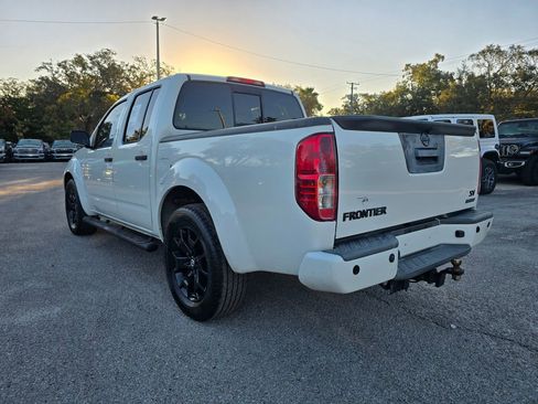 Used 2019 Nissan Frontier SV w/ Value Truck Package image 4