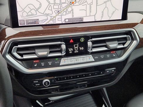 Used 2024 BMW X3 xDrive30i w/ Premium Package image 15