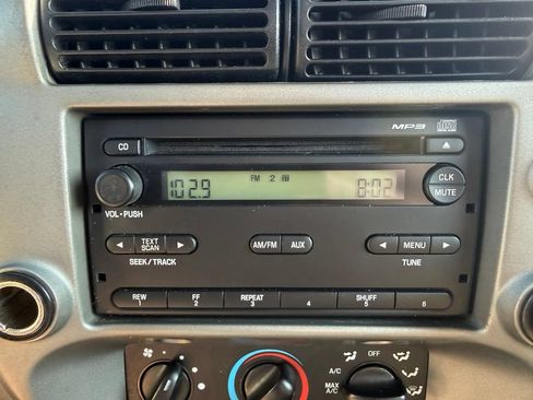 Used 2011 Ford Ranger XLT RWD image 21