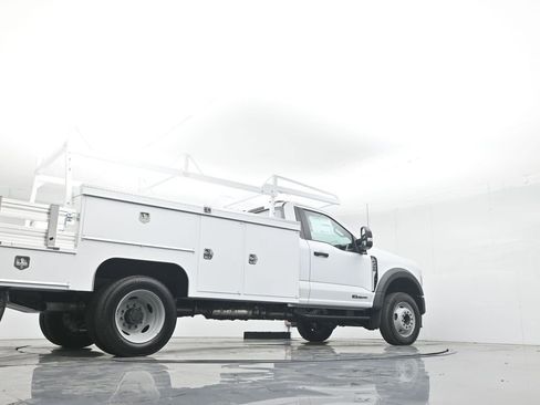 New 2025 Ford F450 XL w/ XL Chrome Package image 60