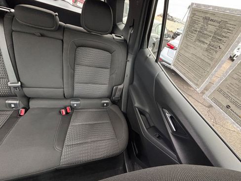 Used 2025 Chevrolet Equinox LT image 37