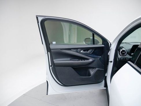 Used 2024 Chevrolet Blazer EV LT image 22