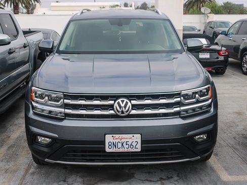 Used 2019 Volkswagen Atlas SE w/ Towing Package FWD image 3