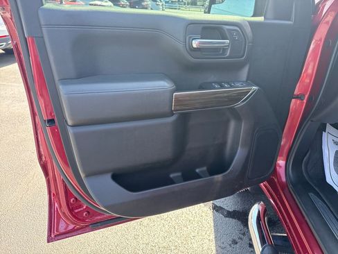 Used 2019 Chevrolet Silverado 1500 LT image 12