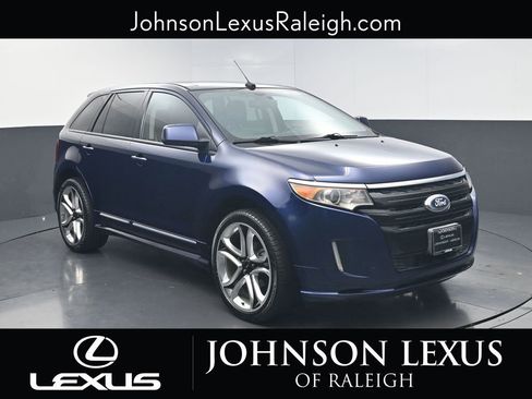 Used 2011 Ford Edge Sport w/ Driver Entry Pkg image 3