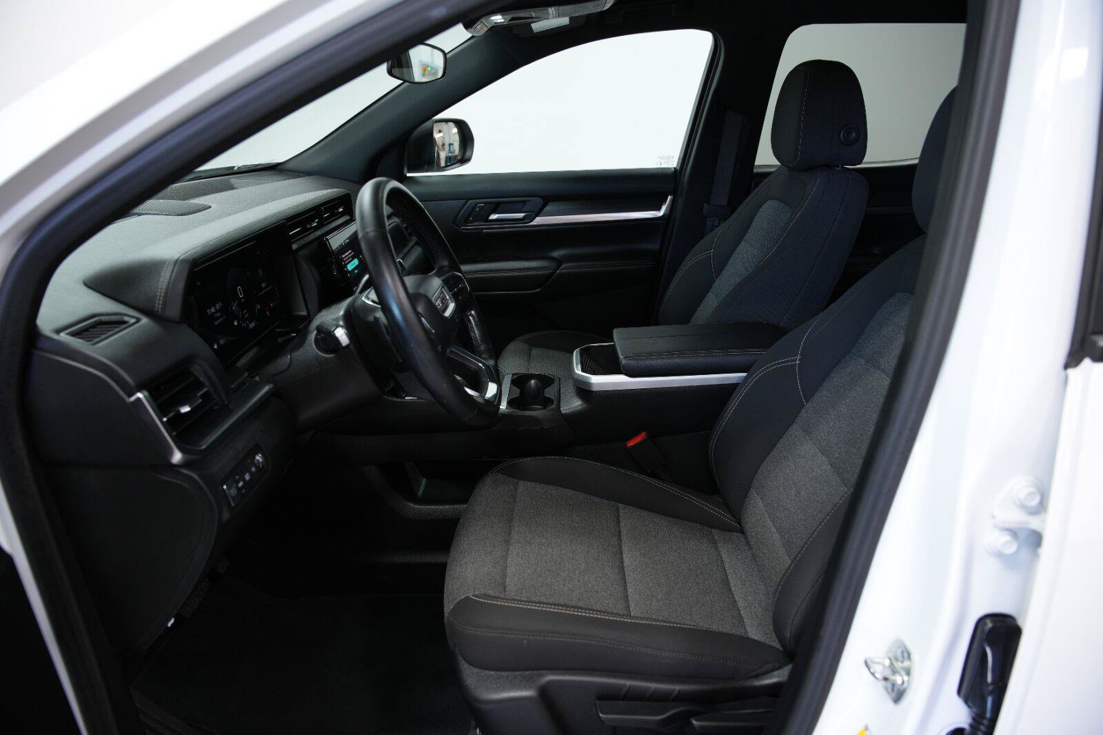 Used 2026 GMC Terrain Elevation FWD image 32