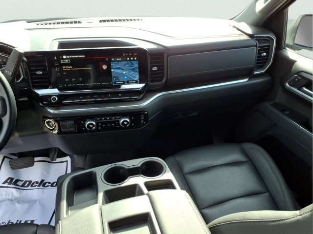 Used 2026 GMC Sierra 1500 SLT AWD/4WD image 14