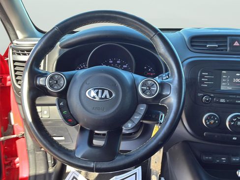 Used 2016 Kia Soul + w/ Designer's Package FWD image 16