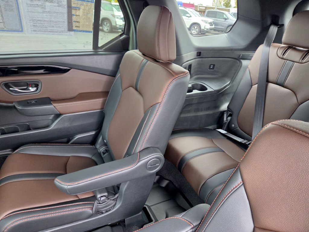 Used 2026 Honda Pilot TrailSport image 24