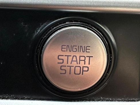 Used 2022 Kia K5 LXS image 17