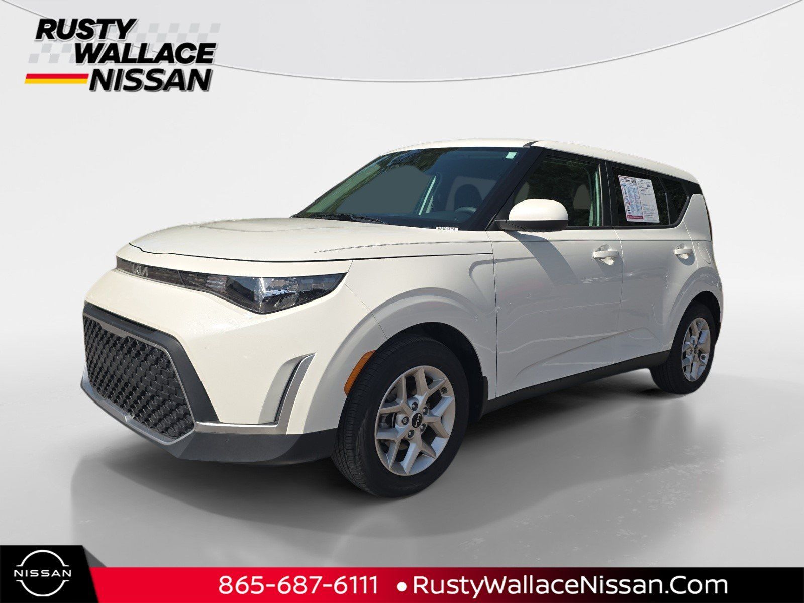 Used 2024 Kia Soul LX w/ Option Group 015 FWD image 1