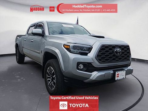 Certified 2023 Toyota Tacoma TRD Sport w/ TRD Premium Sport Package AWD/4WD image 8