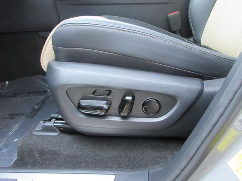 Used 2026 Lexus GX 550 AWD/4WD image 34