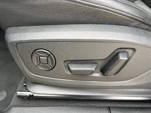 Used 2024 Audi Q3 2.0T Premium image 27