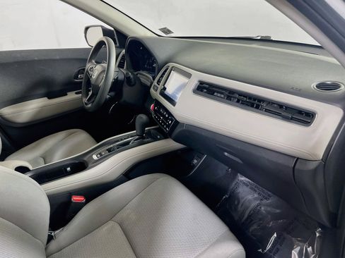 Used 2022 Honda HR-V EX image 28