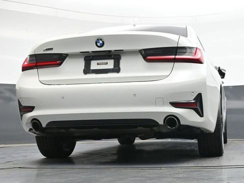 Used 2019 BMW 330i xDrive Sedan w/ Convenience Package AWD/4WD image 22