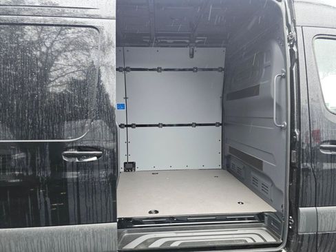 New 2025 Mercedes-Benz Sprinter 2500 image 15